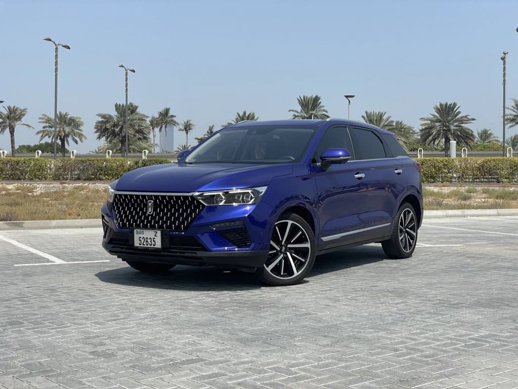 Bestune T77 2024 Blue front side