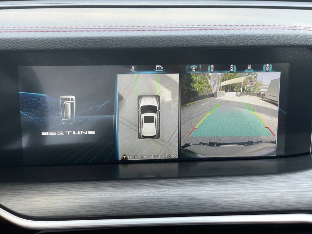 Bestune T77 2024 Blue infotainment screen