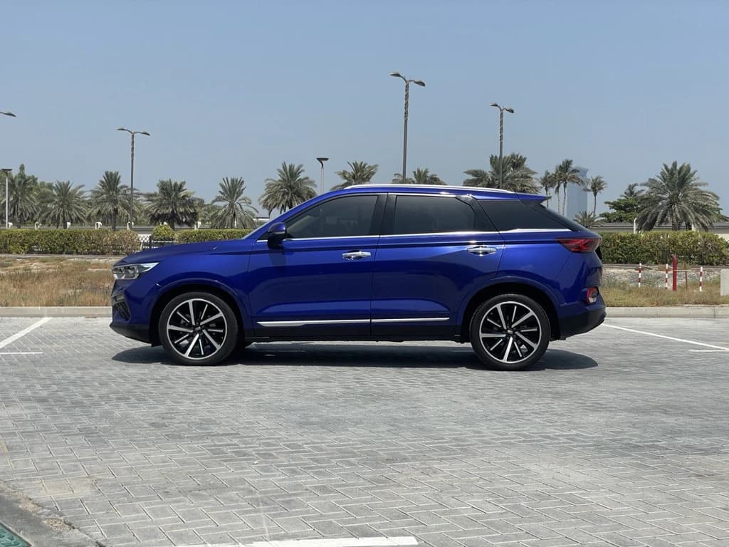 Bestune T77 2024 Blue side left
