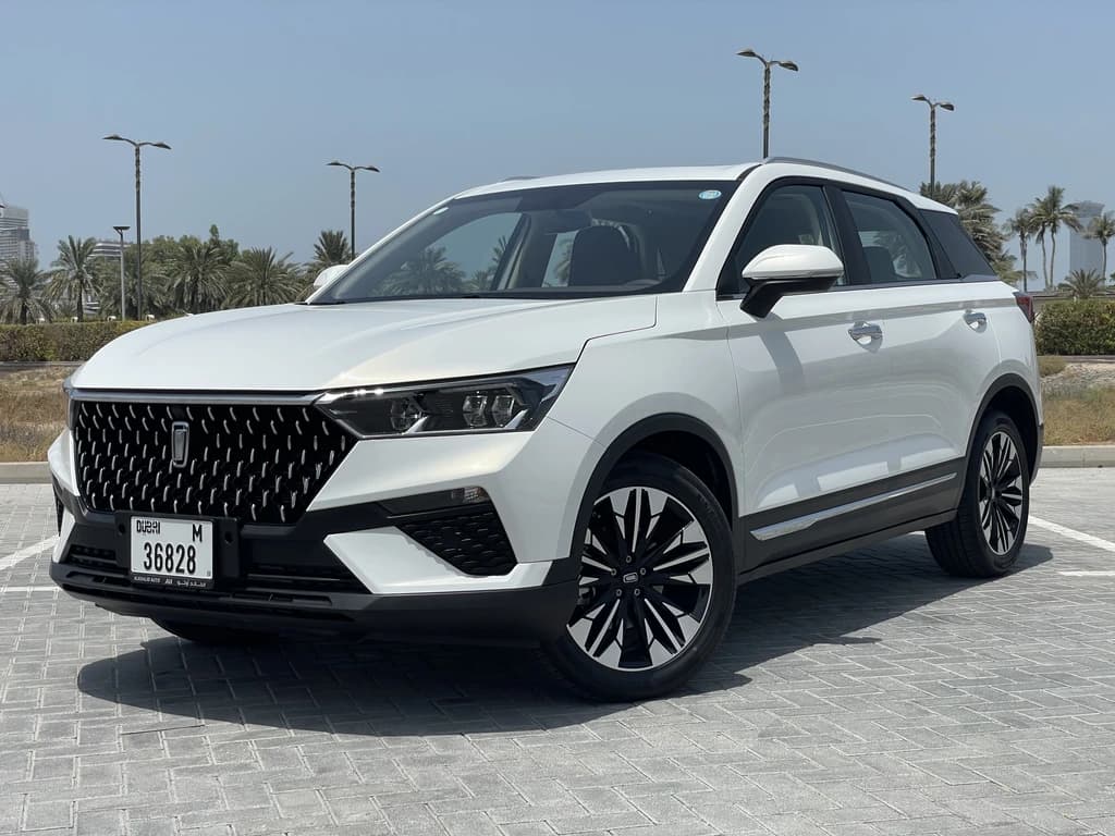Bestune T77 2024 White front side