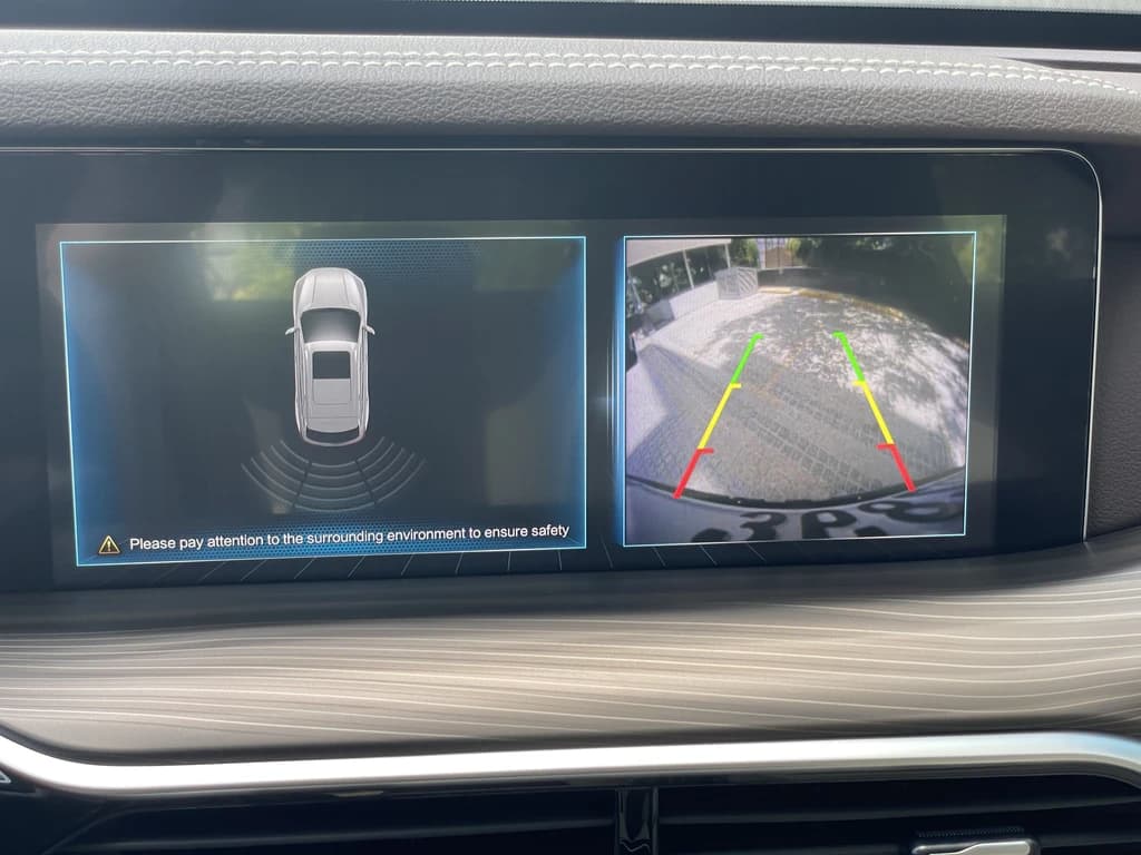 Bestune T77 2024 White infotainment screen