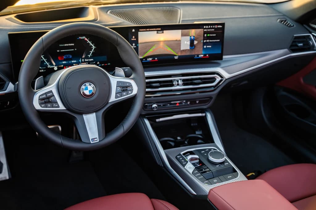 BMW 420i 2024 Blue dashboard