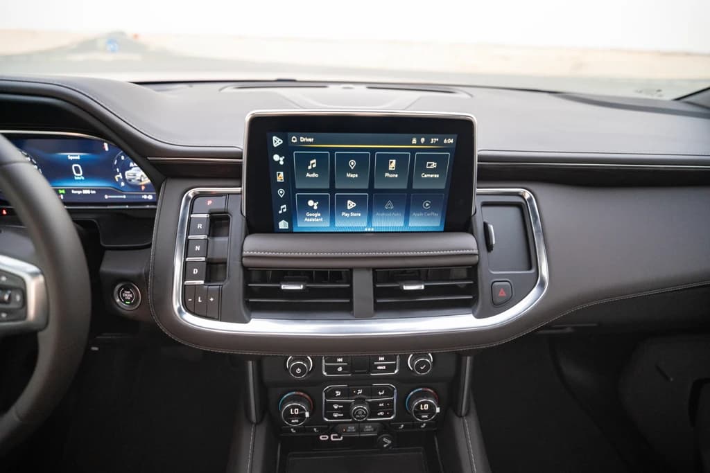 Chevrolet Tahoe 2024 Black infotainment screen