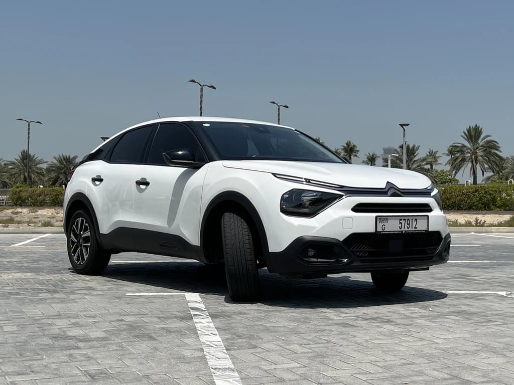 Citroen C4 2023 White front side