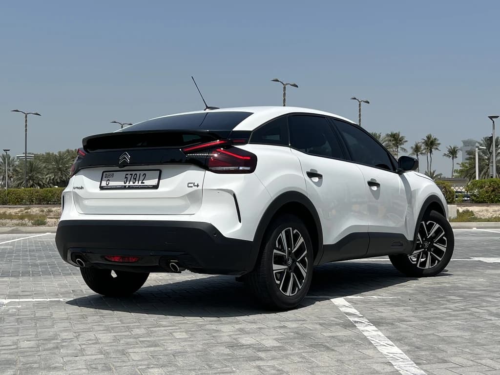 Citroen C4 2023 White rear side