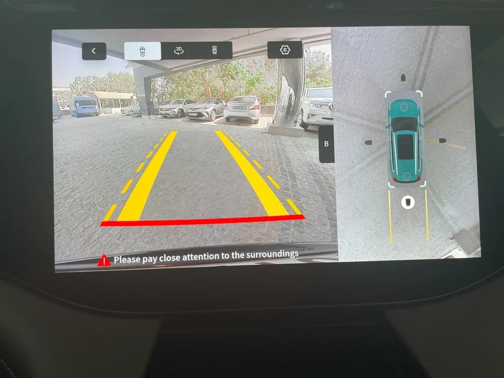 Exeed VX 2025 Dark Green infotainment screen