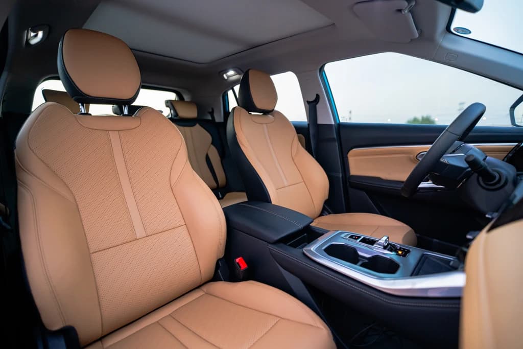 GAC GS3 Emzoom 2025 Aqua Blue front seats