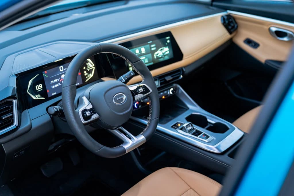 GAC GS3 Emzoom 2025 Aqua Blue steering wheel