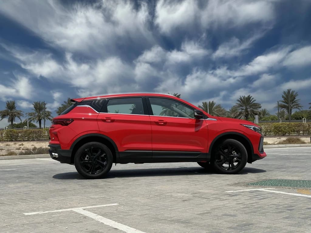 Geely Coolray 2024 Red side right