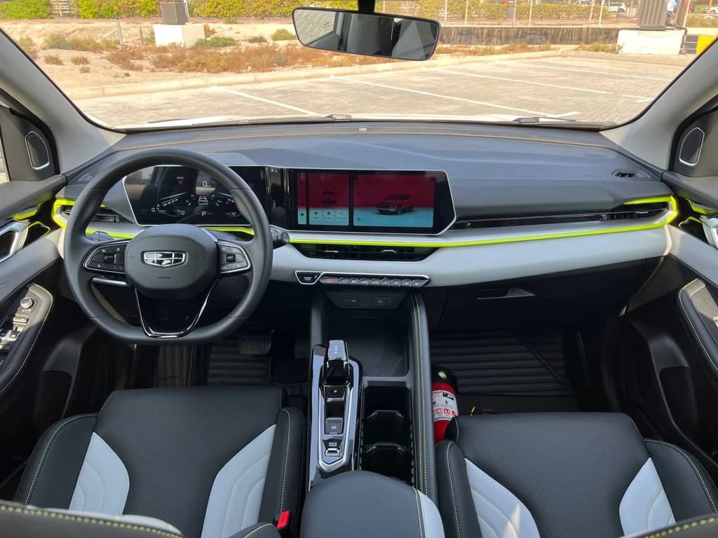 Geely Coolray 2024 White dashboard