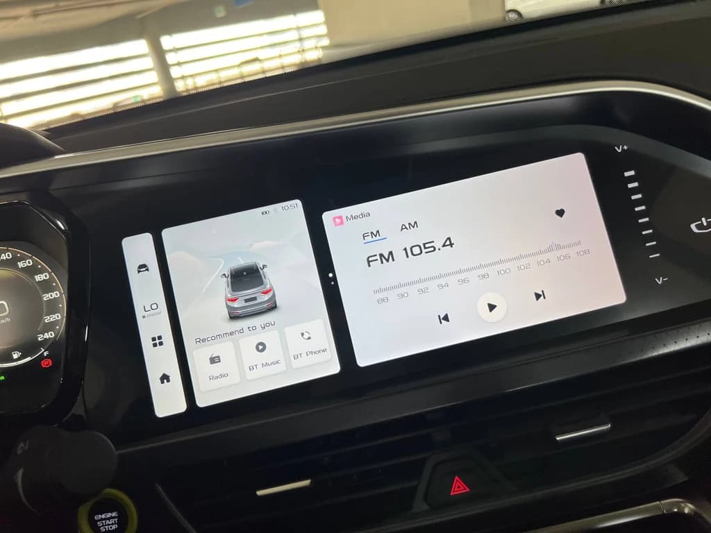 Geely Tugella 2024 Black infotainment screen