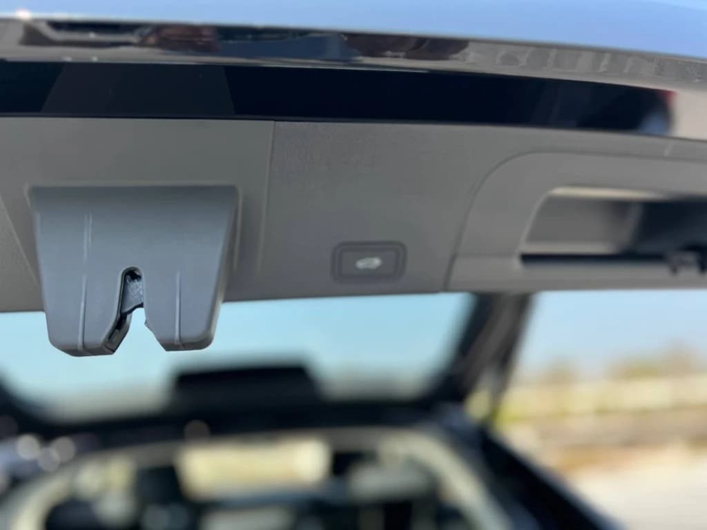 Geely Tugella 2024 Black trunk open