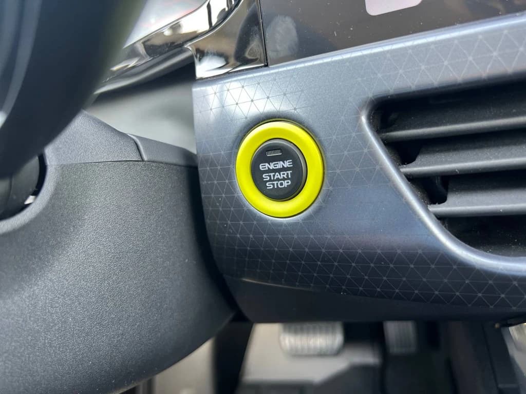 Geely Tugella 2024 Gray dashboard