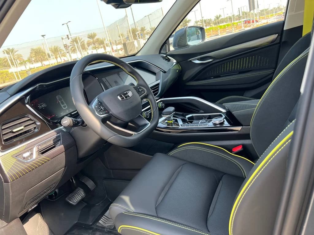 Geely Tugella 2024 Gray interior front