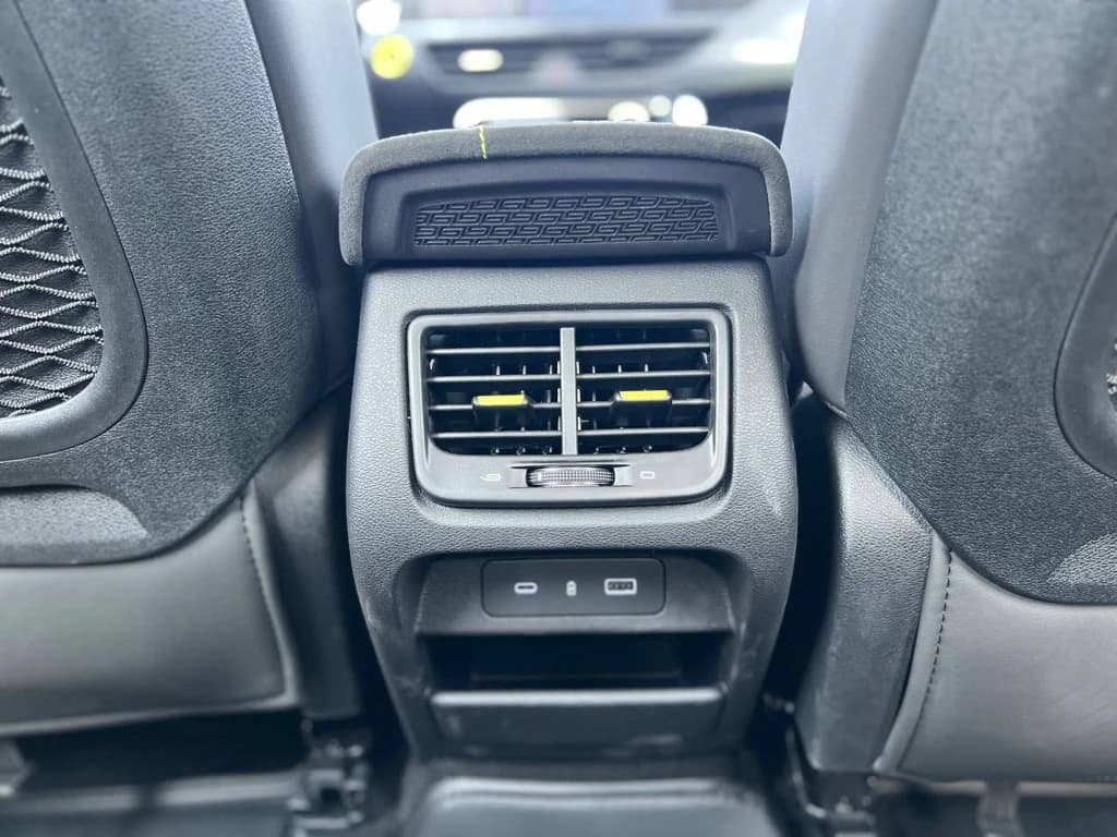 Geely Tugella 2024 Gray interior rear