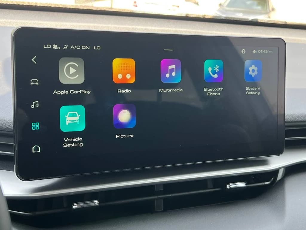 Haval H6 2024 Light Blue infotainment screen