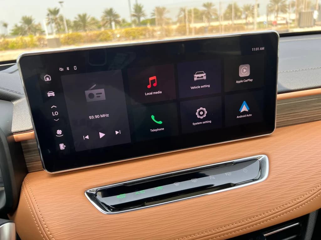 Haval Jolion 2024 Gray infotainment screen