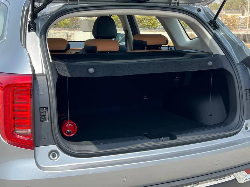 Haval Jolion 2024 Gray trunk interior