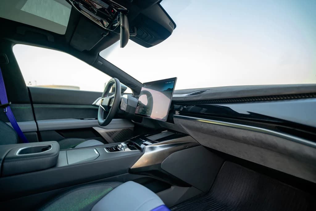 HiPhi Z 2023 Gray dashboard