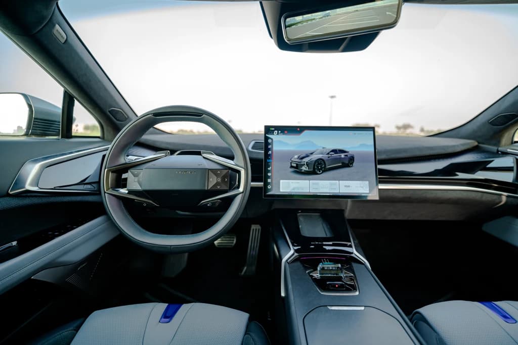 HiPhi Z 2023 Gray dashboard