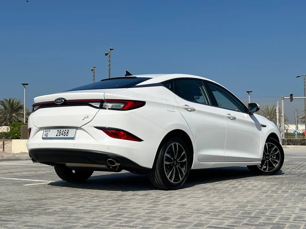 JAC J7 2023 White rear side