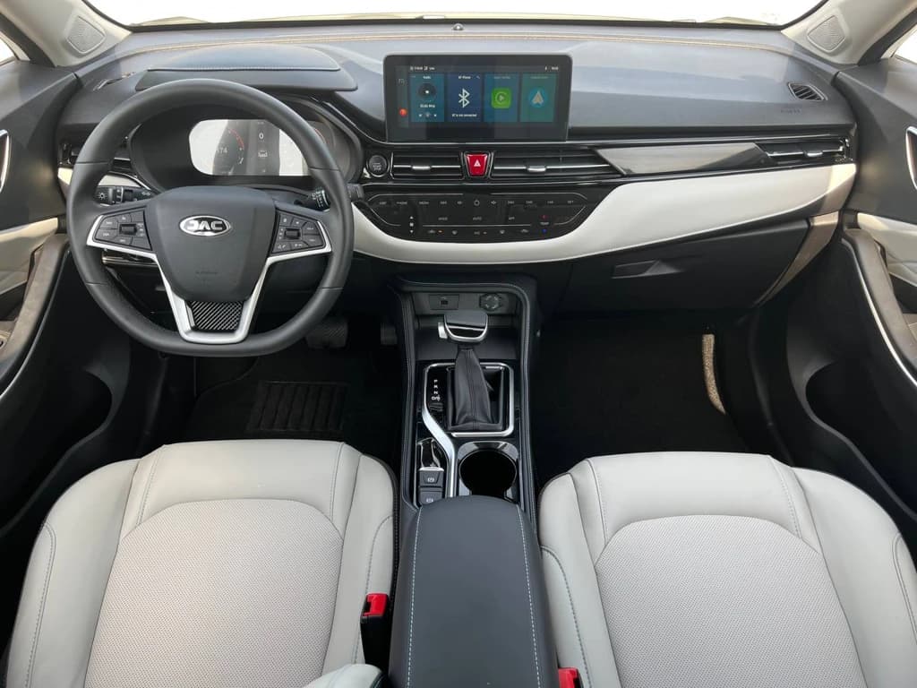 JAC JS4 2023 Light Blue dashboard