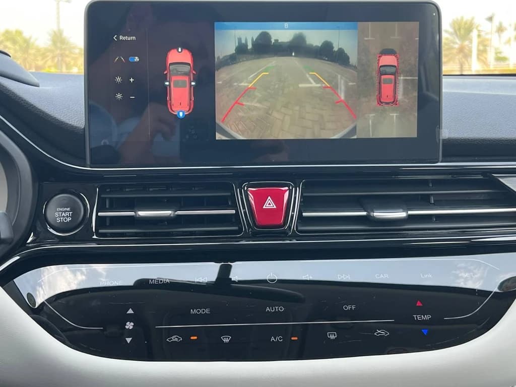JAC JS4 2023 Light Blue infotainment screen