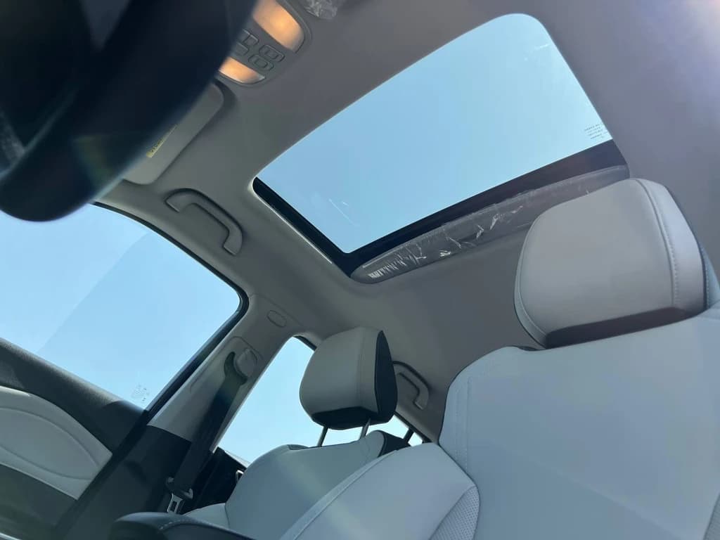 JAC JS4 2023 Light Blue sunroof