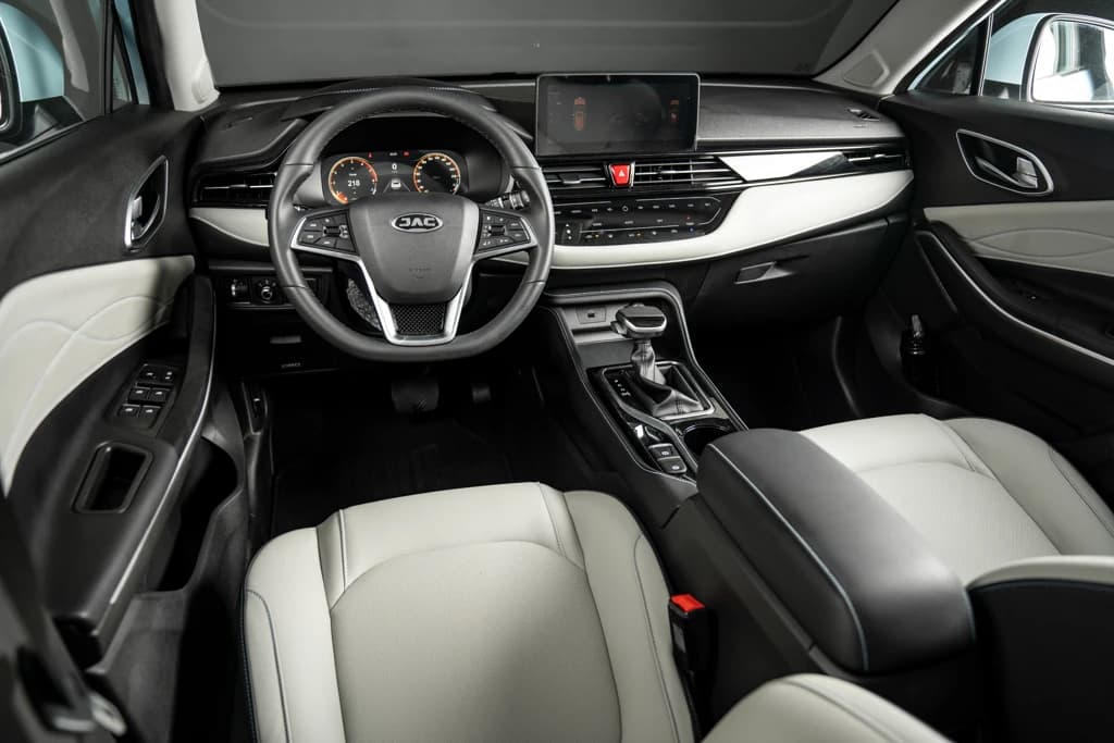 JAC JS4 2023 Light Blue interior front
