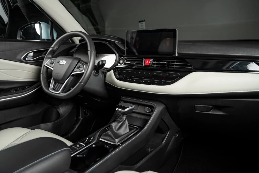 JAC JS4 2023 Light Blue interior front