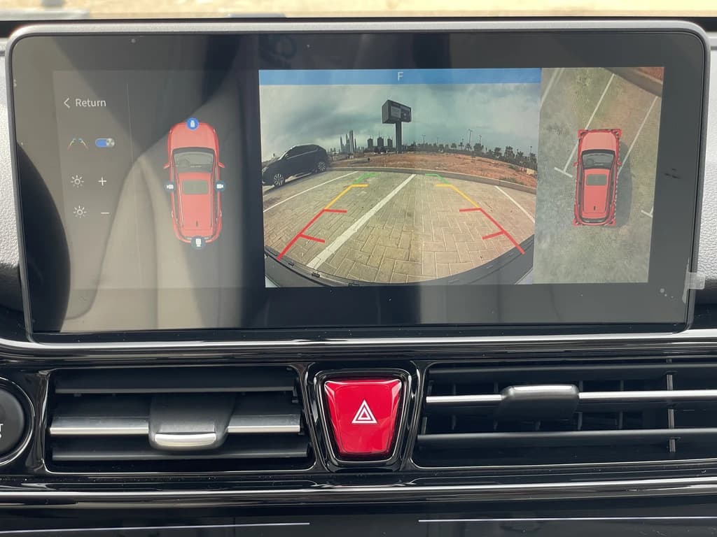 JAC JS4 2024 Black infotainment screen