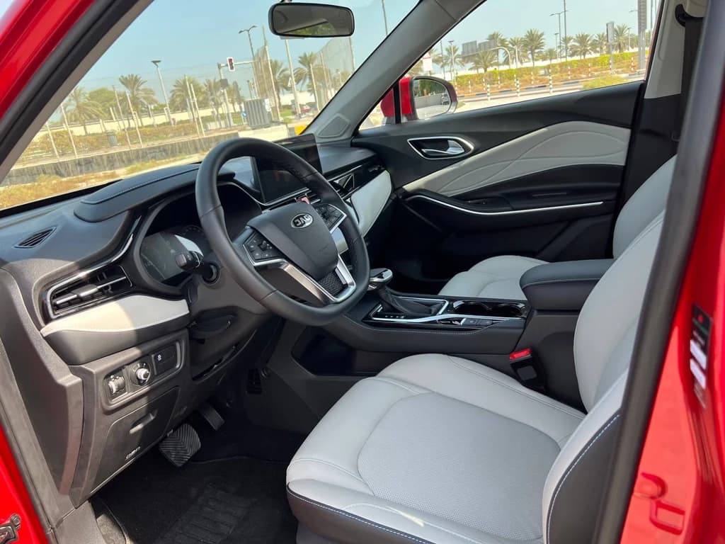 JAC JS4 2024 Red interior front