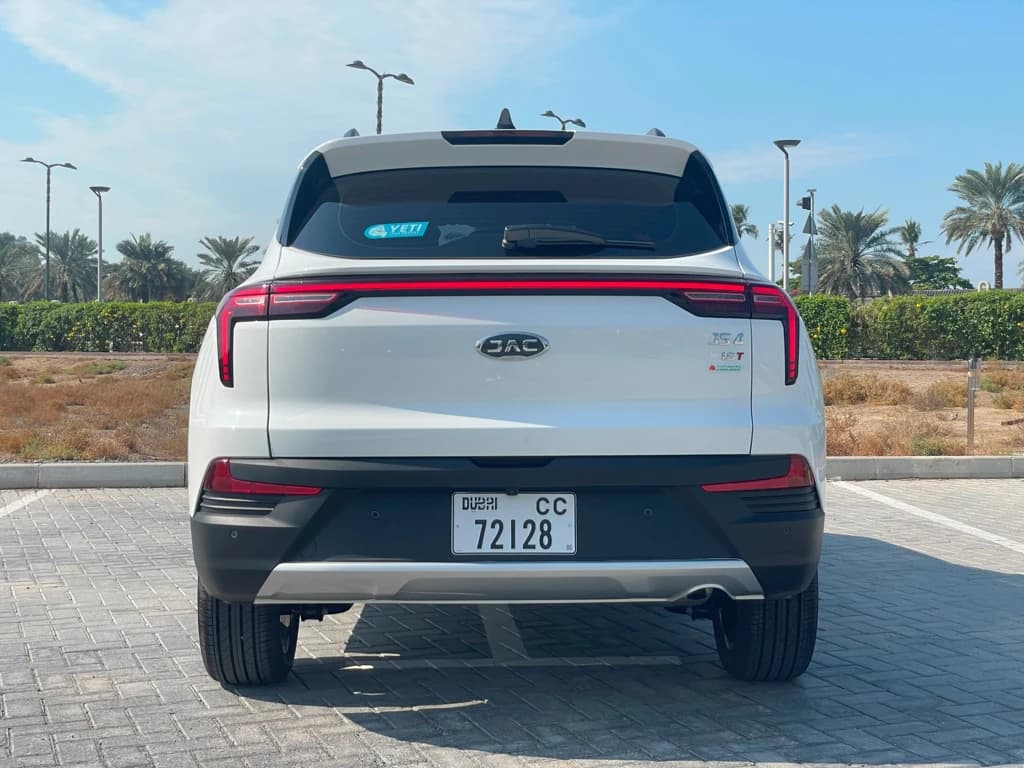 JAC JS4 2025 White rear