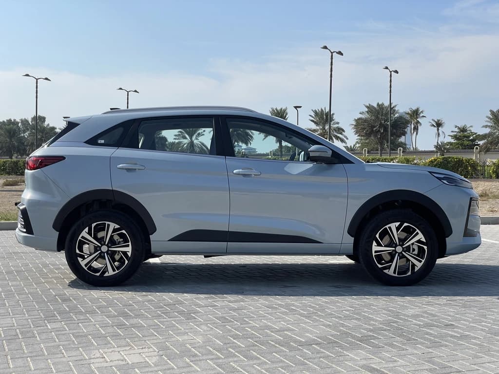 JAC JS6 2024 Light Blue side right