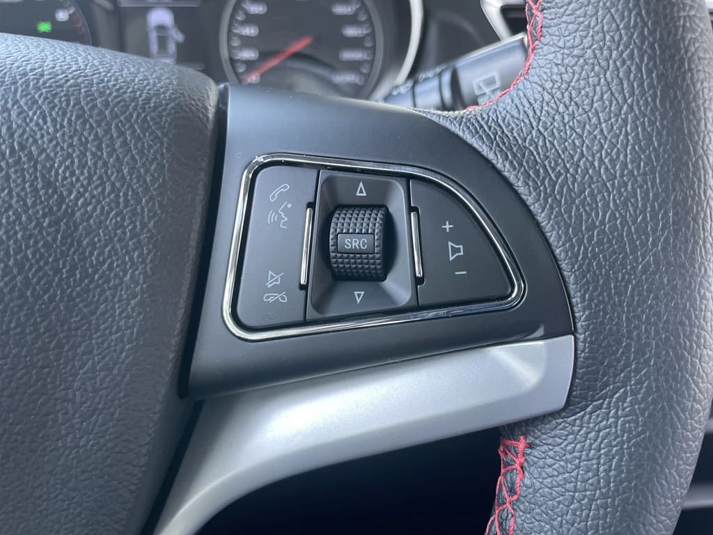 JAC S3 2023 Red steering wheel