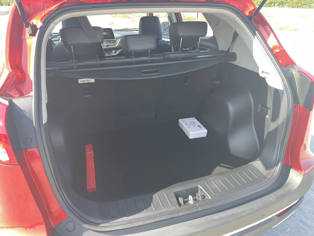 JAC S3 2023 Red trunk interior