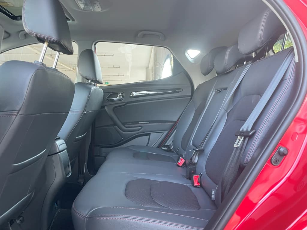 JAC S3 2024 Red rear seats