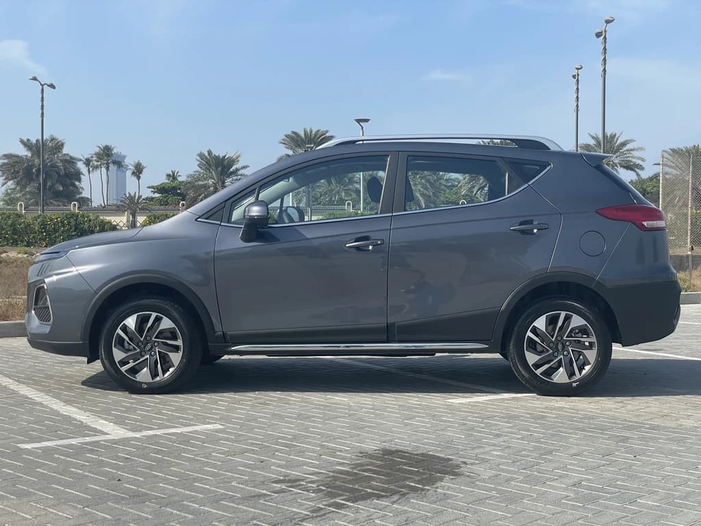 JAC S3 2025 Gray side left