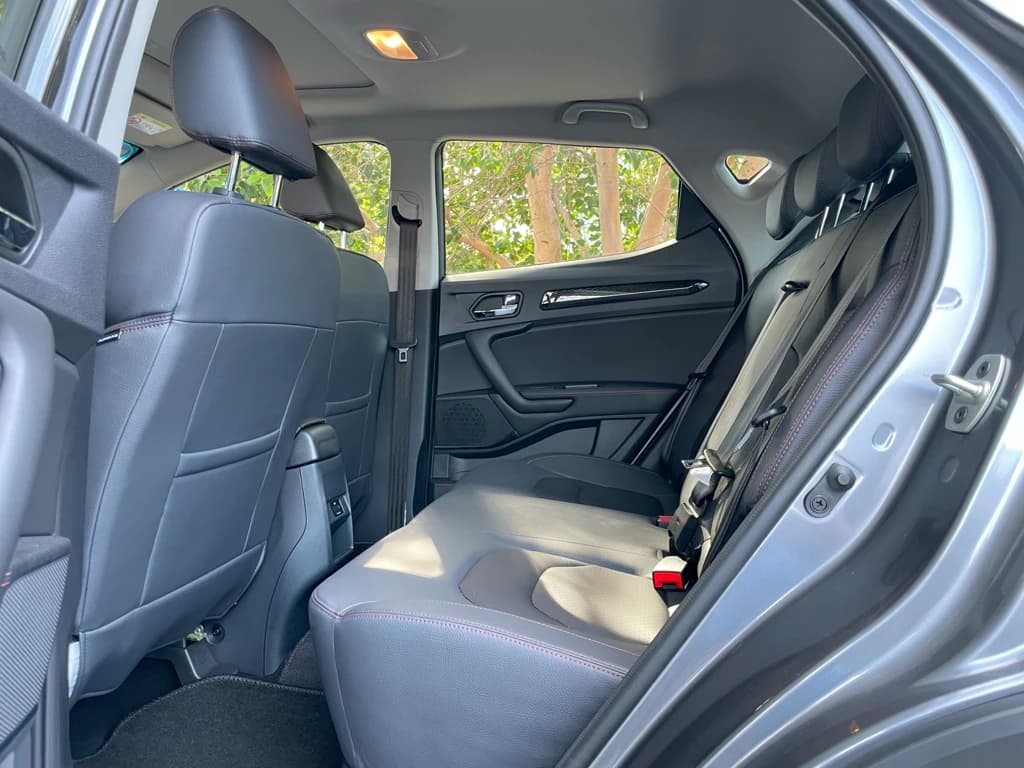 JAC S3 2025 Gray rear seats