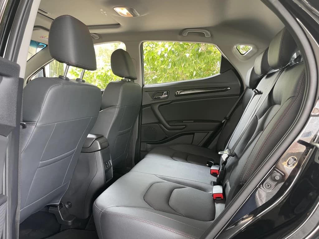 JAC S3 2026 Black rear seats