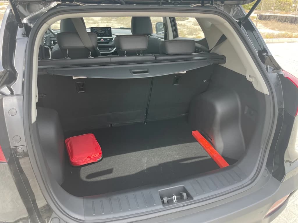 JAC S3 2026 Black trunk interior