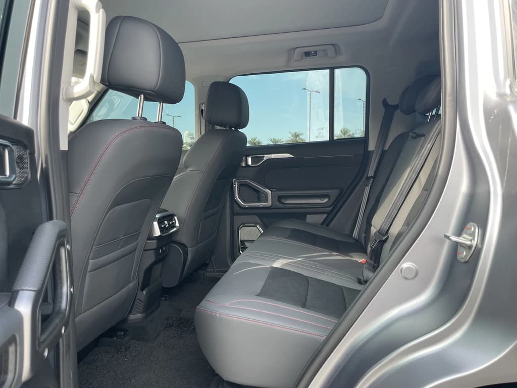 Jetour T2 2026 Gray rear seats