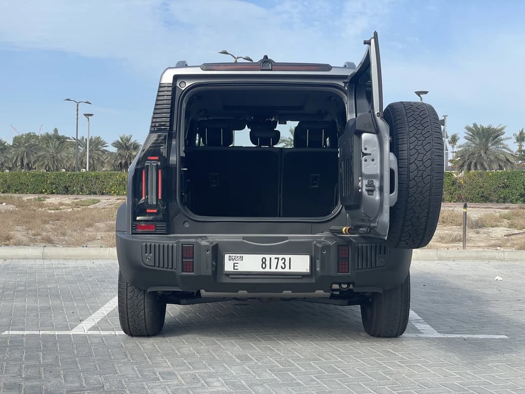 Jetour T2 2026 Gray trunk open