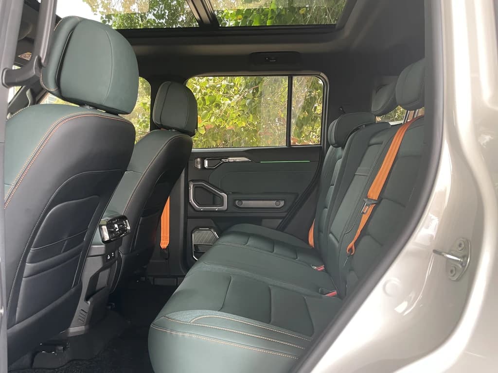 Jetour T2 2026 White rear seats