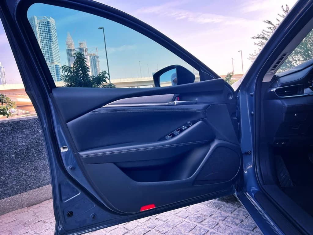 Mazda 6 2023 Blue door panel