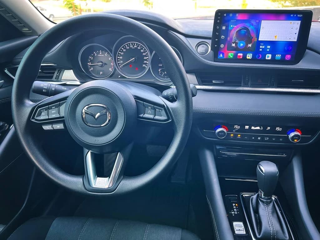 Mazda 6 2023 Red steering wheel