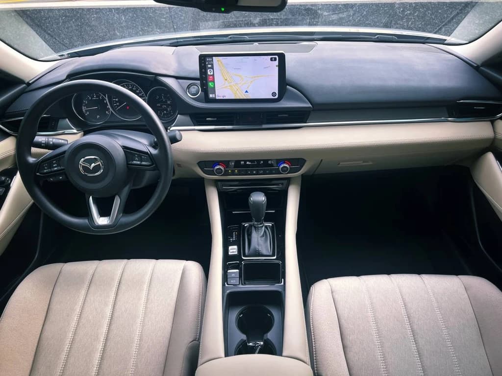 Mazda 6 2023 Silver dashboard