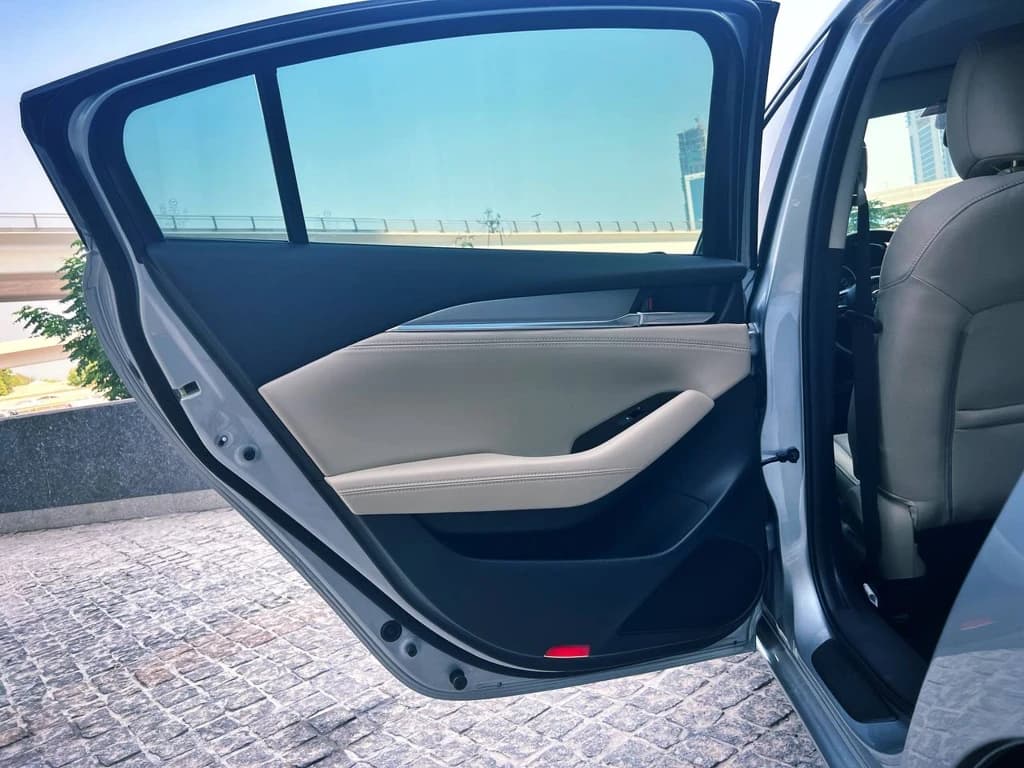 Mazda 6 2023 Silver door panel
