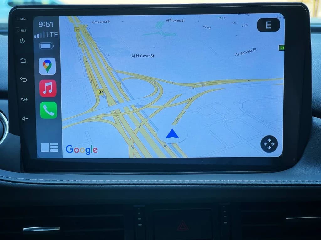 Mazda 6 2023 Silver infotainment screen