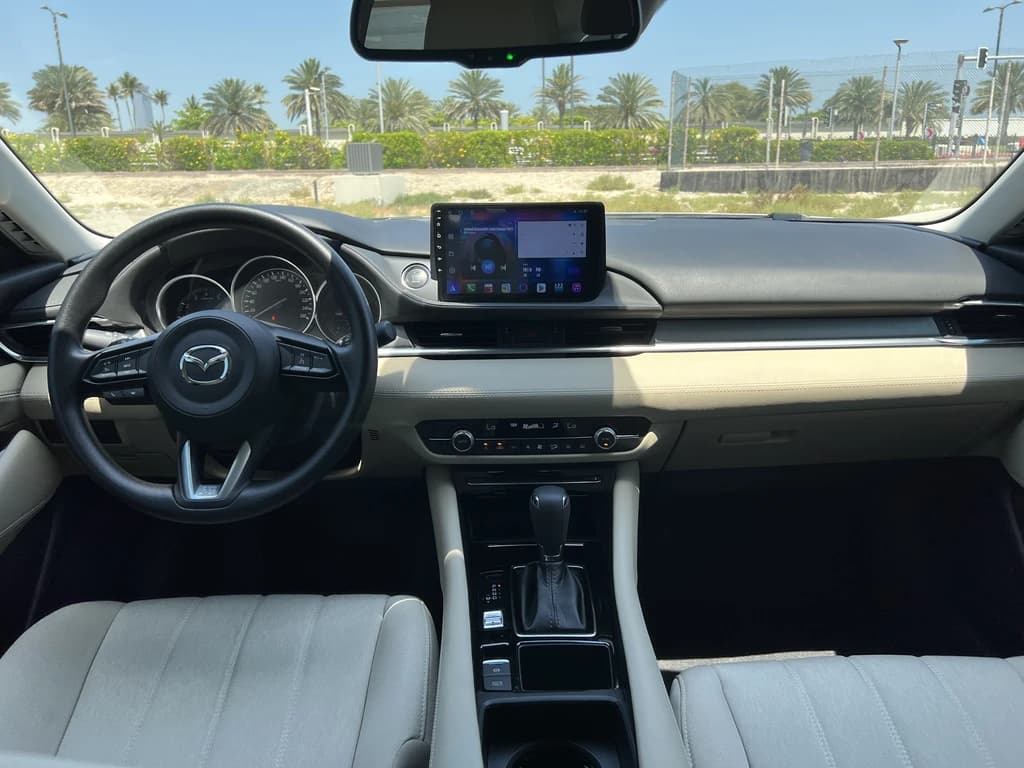 Mazda 6 2023 White dashboard